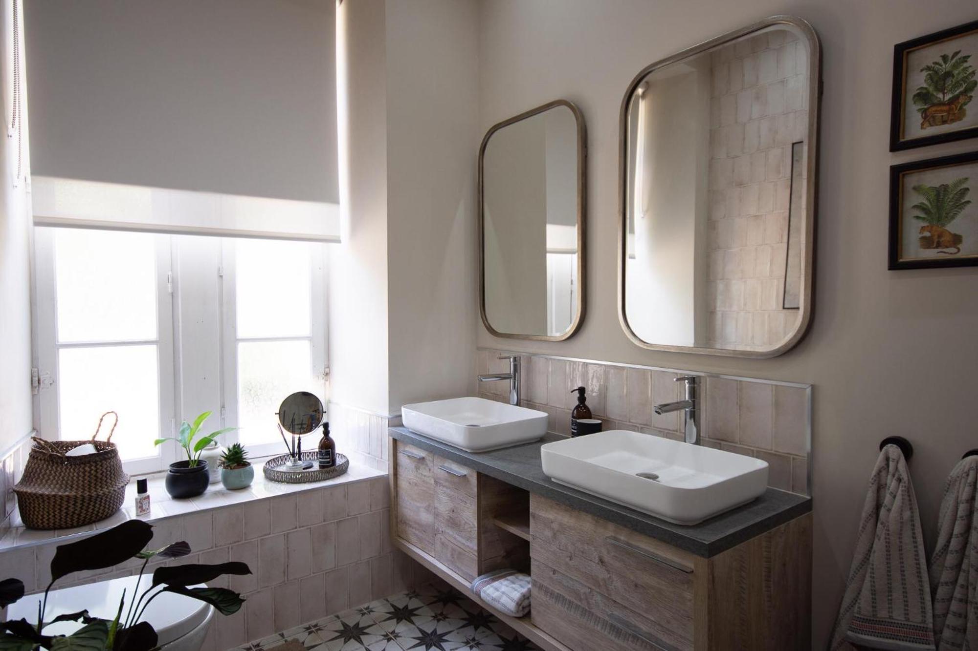 ViréBeautiful, Historic Manoir In Semi-Rural Setting别墅 外观 照片